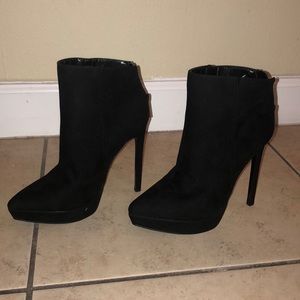 Brand new primadonna booties 5in nwot